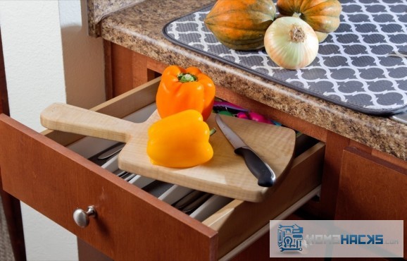 10-top-drawer-cutting-board