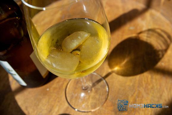 chill wine with wine ice cubes