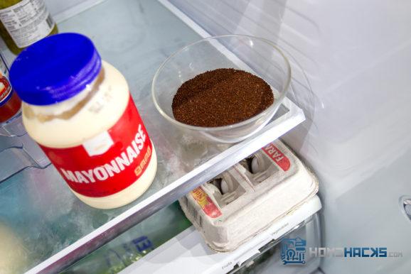 deodorize fridge coffee grinds